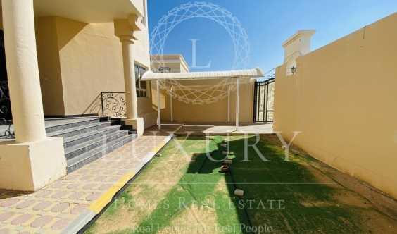 Live At The Center Of Modern Conveniences And Entertainment