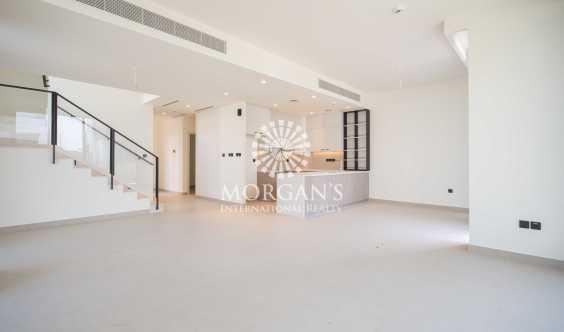 Newly Handed Over With Huge Plot Size in Dubai