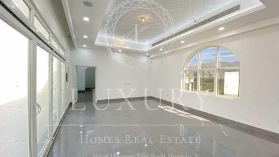 Spacious BRand New All En Suite Big Terrace