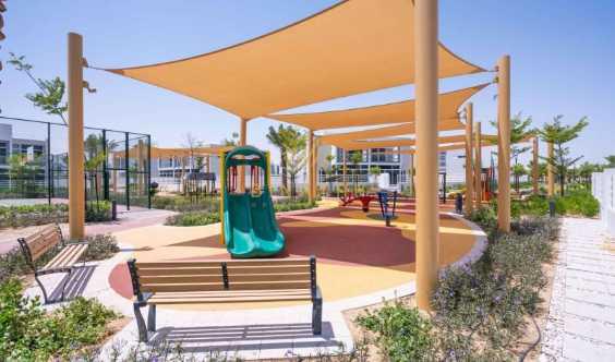 Good Deal Single Row Vacant 3 Bedrooms Maids