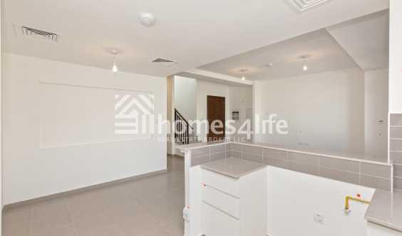 Best Deal Landscaped Next To Pool And Park