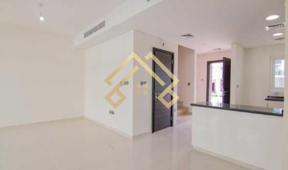 BRand New Hot Deal Unfurnished Townhouse In Very Low Rent