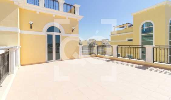 District 9 Nova Legacy BRand Villa New 4 Bedrooms Mvacant