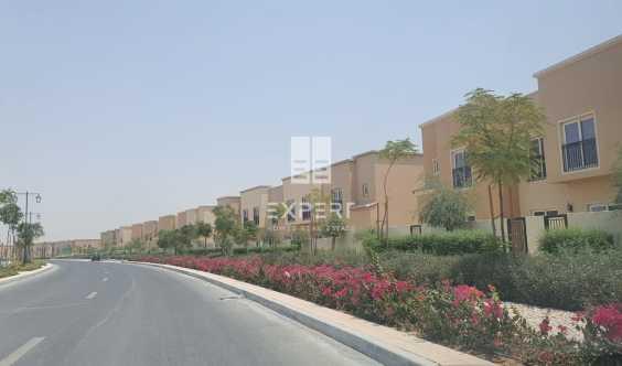 BRand New Villa 2 Bedrooms +maid Room Amaranta