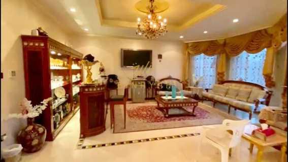 Luxurious Fully Furnished 6 Bedrooms Maid in Dubai