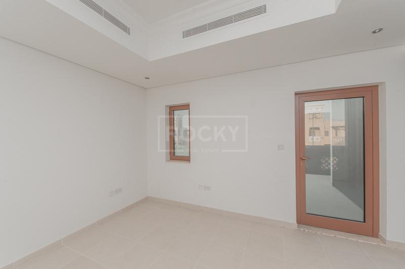Type E5 Bed With Maid Room In Al Furjan