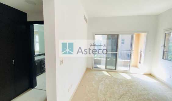 BRand New 3 Bedrooms Townhouse Plus Maid Room