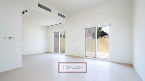 Corner Unit Vacant 3 Bedrooms Plus Maid Close To Pool