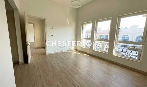 Good Location Family Villa With Private Garden Close To Beach