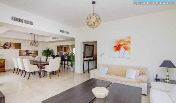 Lovely Lagoon Views Upgraded Marina Furnishings