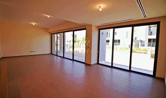 Corner Single Room Walk To Pool And Park Type E3