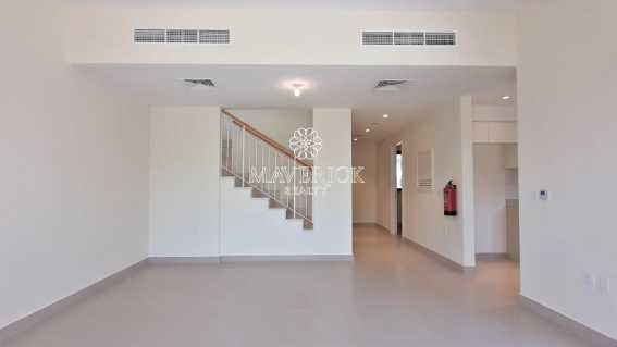 Modern 3 Bedrooms Villa Maids R Single Row Park View