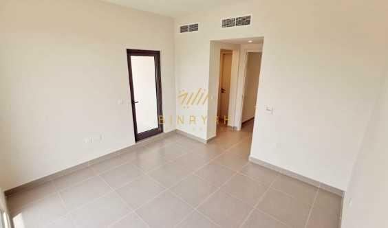 Back To Back End Unit Available End Of Jan