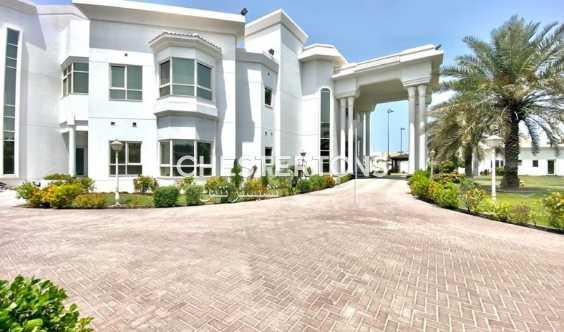 Commercial Elegant Luxury Contemporary Villa