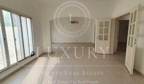 Private Villa With Plenty Of Space And Light