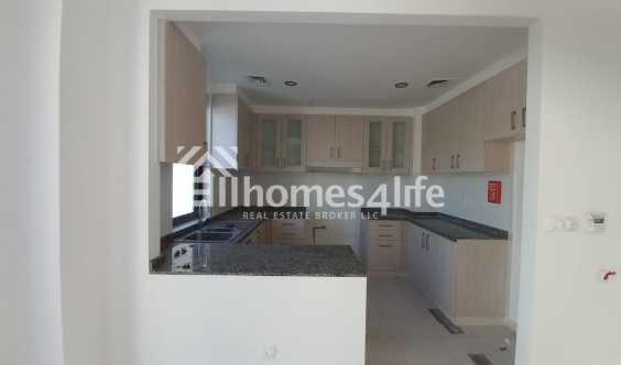 Spacious BRight Private Backyard to Rent in Dubai