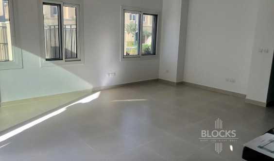 Type B Single Row Spacious 3 Bedrooms Maid