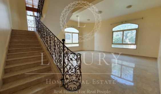 Private Villa With Garden Near To Stadium