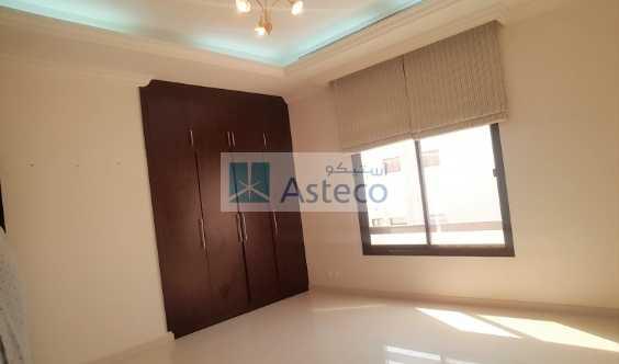 Independent 5 Bedrooms Villa In Jumeirah 2 With Private Pool