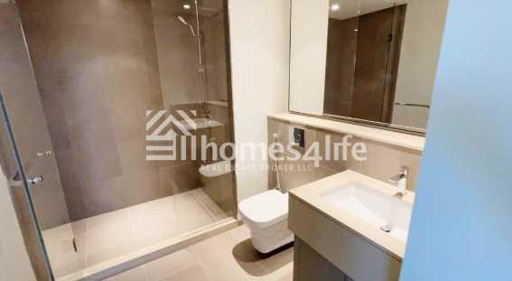 Ready BRand New 3 Bedrooms Corner Villa On Park