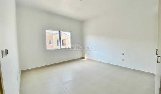 Close To Community 2 Bedrooms M Typed in Dubai