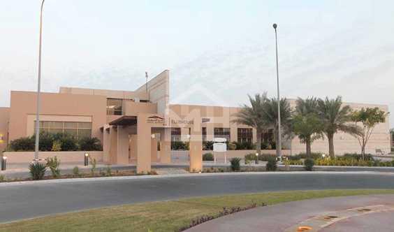 Huge Private 3mw 2 Cars Garage Parking in Dubai
