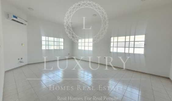 Amazing Huge Yard Private Close To Tawam Hospital
