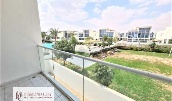 New Standalone Luxury Villa Next To Pool And Park