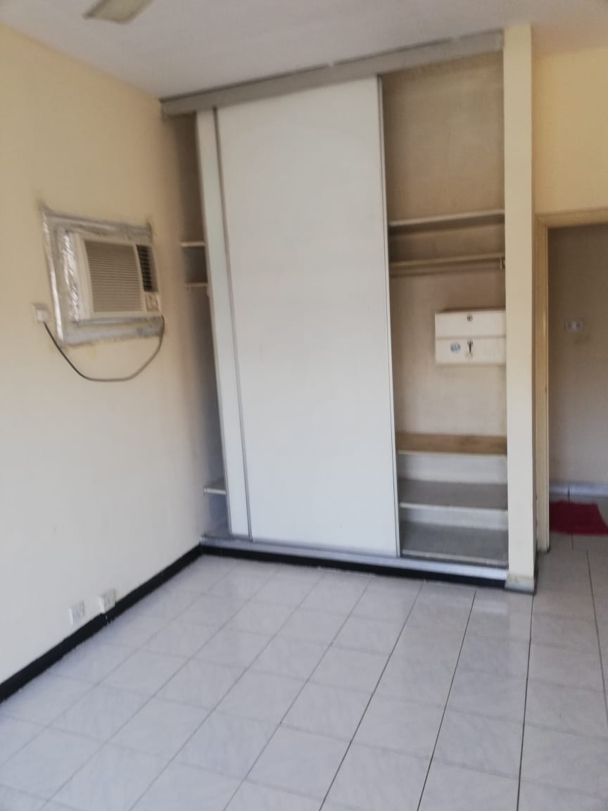 Sharing Room For Bachelor Or Couple In Karama, Dubai Sharing