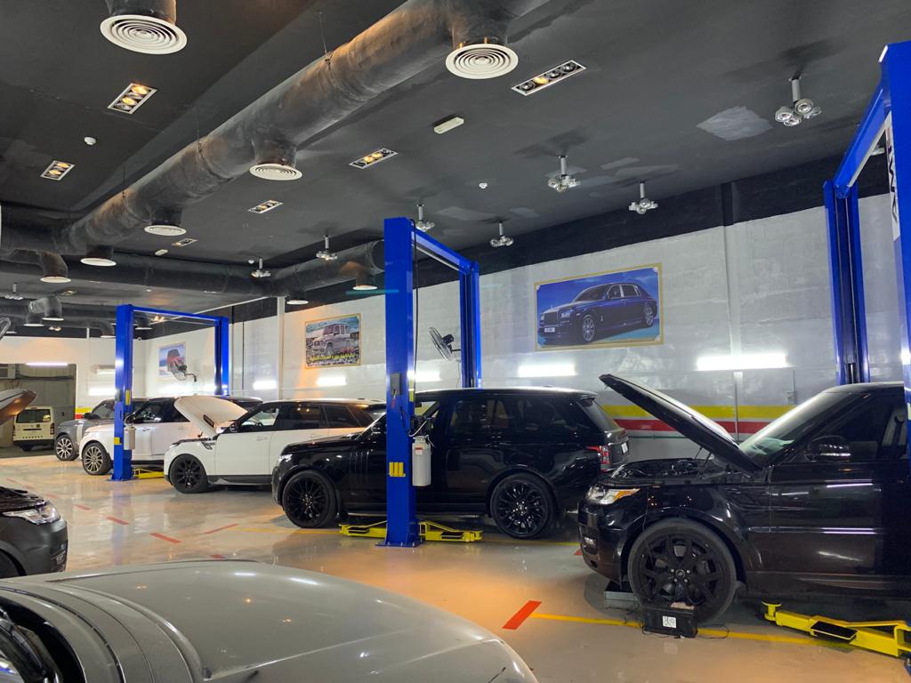 Range Rover Maintenance Service In Dubai