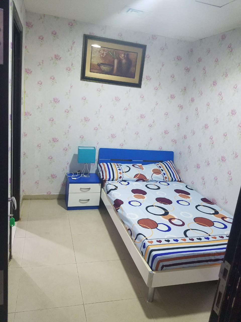 Rooms With Attach Washroom In Bur Dubai For Couples In Aed 2500 Inclusive All, Gas, C,ac, Dewa, Wifi