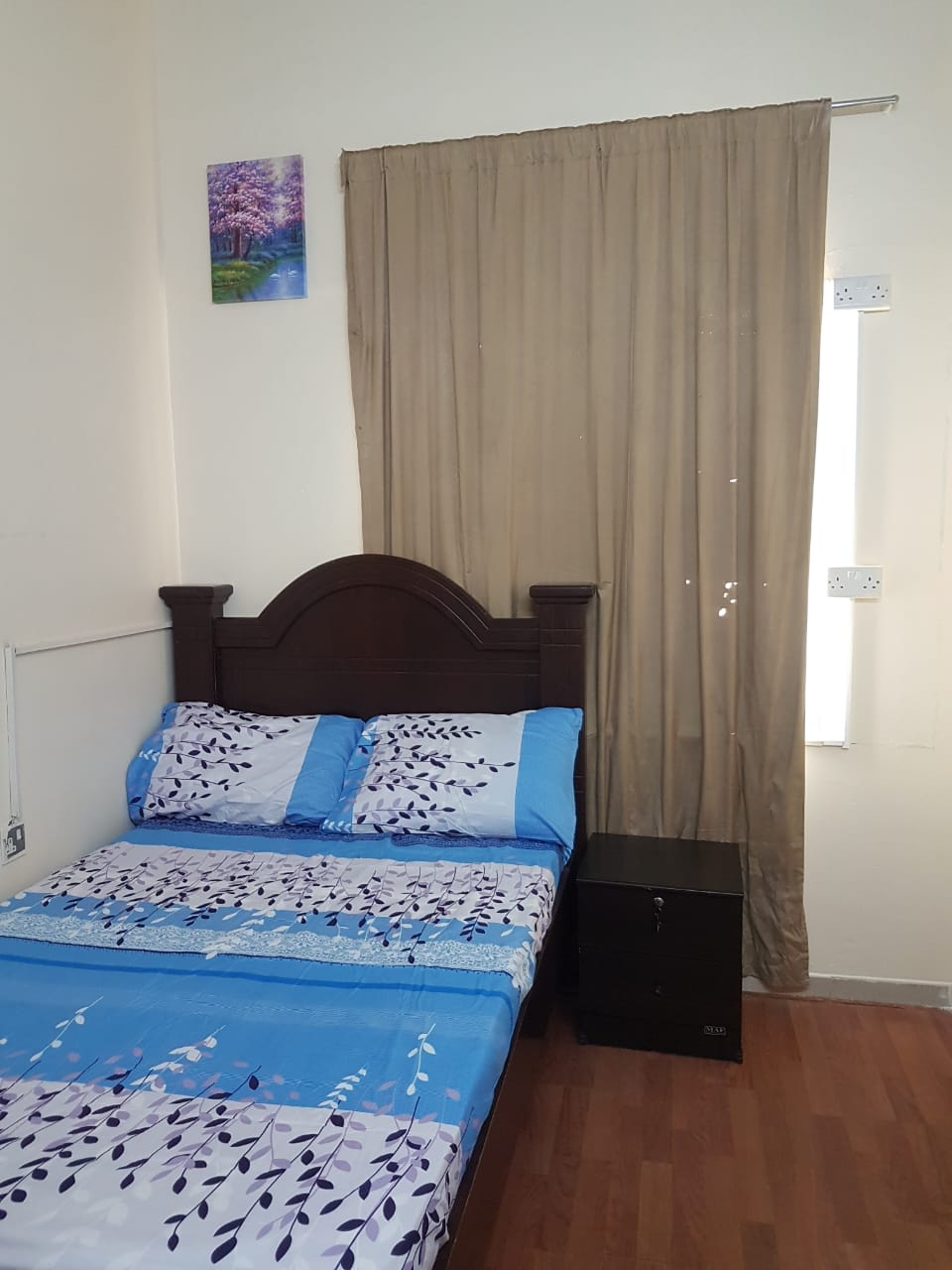 Rooms With Attach Washroom In Bur Dubai For Couples In Aed 2500 Inclusive All, Gas, C,ac, Dewa, Wifi