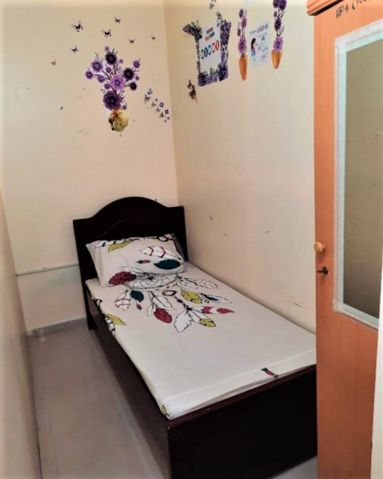 Partitions In Bur Dubai For Single Person Males And Females In Aed 1200 To 1600 Inclusive All, C,ac, Gas, Dewa, Wifi