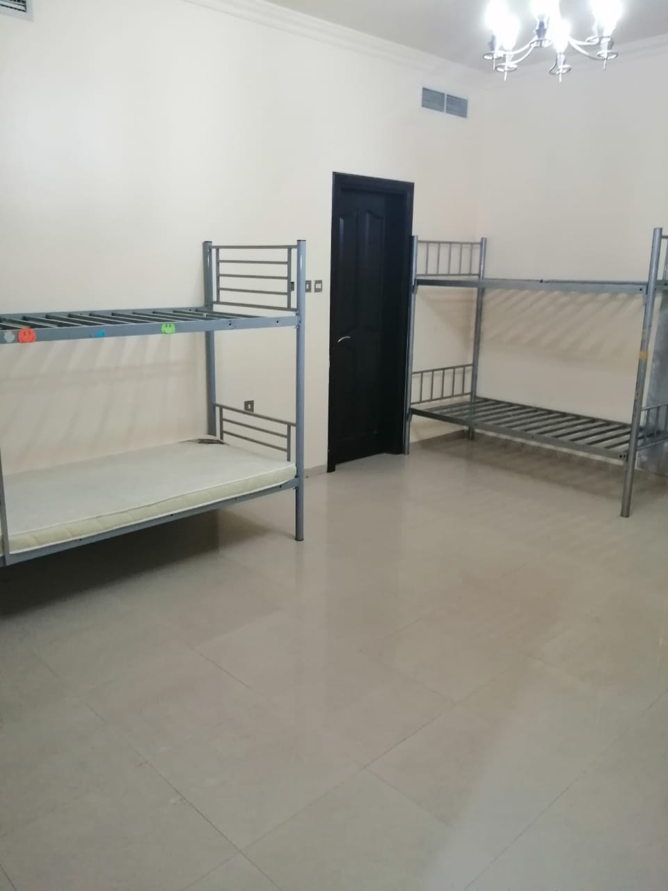 Master Rooms Available In Bur Dubai For Bachelors In Aed 3000 Inclusive All Gas, Dewa, Wifi