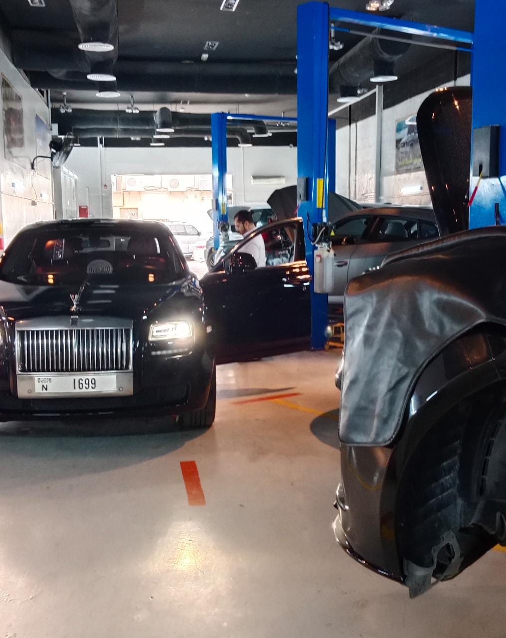 Range Rover Maintenance Service Center In Dubai