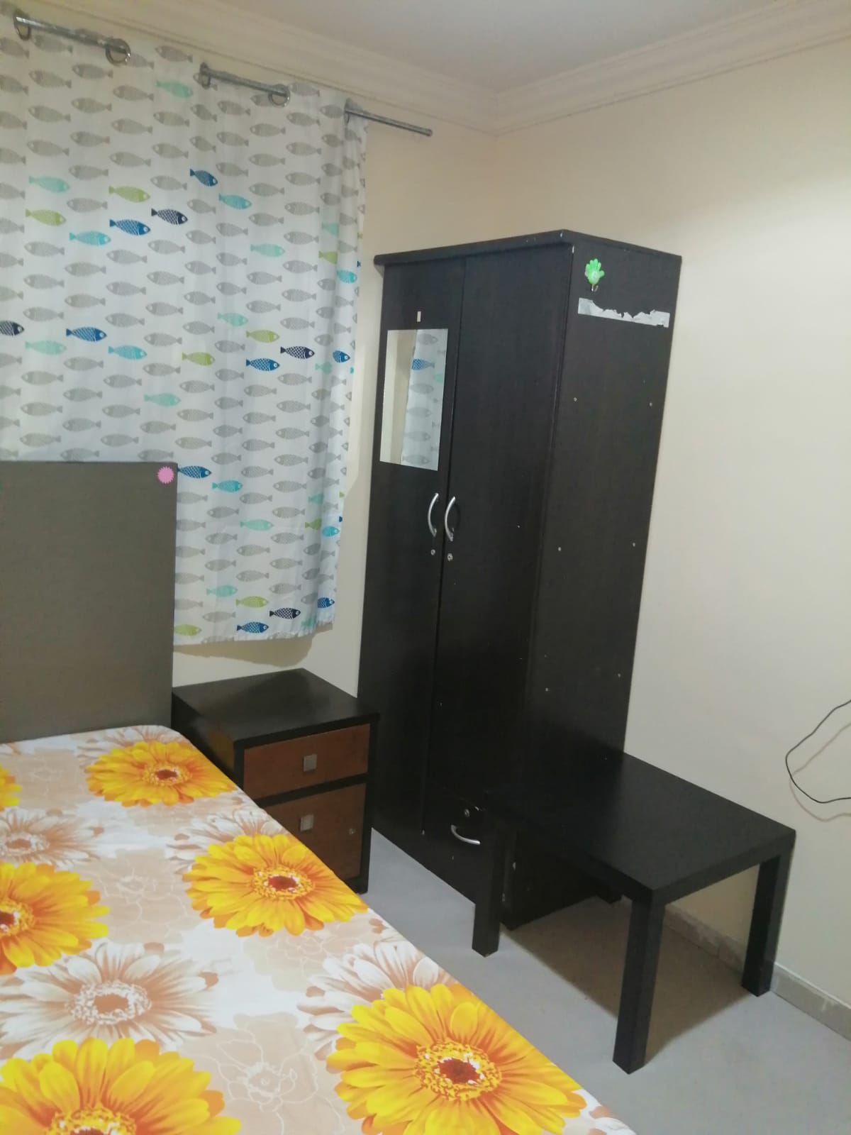 Furnished Couples Rooms With Attach Washroom In Bur Dubai Aed 2200 Inclusive All, C,ac, Gas, Dewa, Wifi